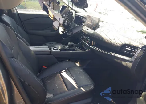 2024 Nissan Rogue Sl Intelligent Awd z USA, uszkodzony, nr VIN 5N1BT3CB9RC710343